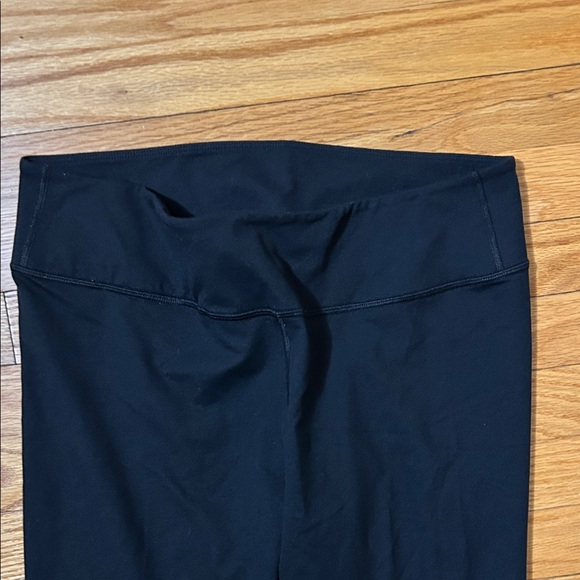 Women’s Black Leggings Activewear - Picture 2 of 4